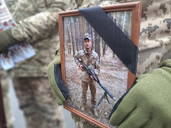 У Ковелі попрощалися з Героєм Романом Сахаруком