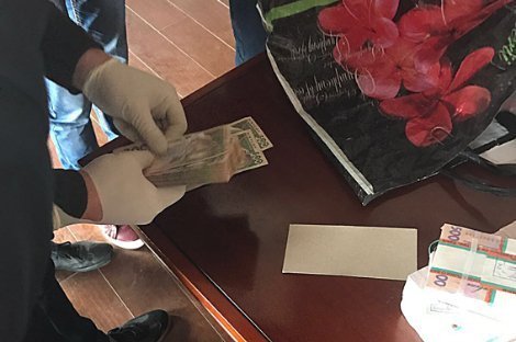 На хабарі у 675 тисяч у Луцьку затримали посадовця облспоживспілки