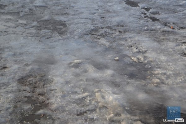 Через ожеледицю у Нововолинську постраждали 10 осіб