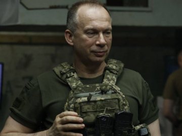 Російські війська активізувалися поблизу Бахмута, – Сирський