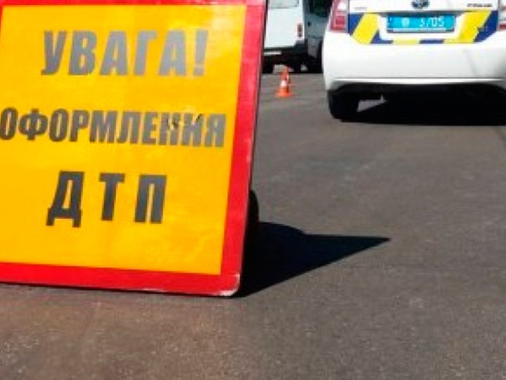 Аварія у Луцьку на Соборності: зіткнулися дві автівки