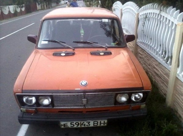 Луцьк: з-під під'їзду вкрали машину