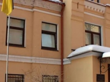 У Росії з ножем напали на коменданта українського Генконсульства