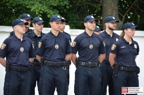 Луцькі правоохоронці відзначають півроку роботи. ФОТО