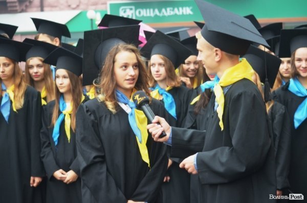Фотопогляд: посвята в студенти першокурсників СНУ