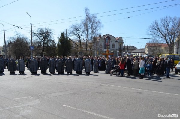 У Луцьку відбувся загальноміський Страждальний хресний хід. ФОТО
