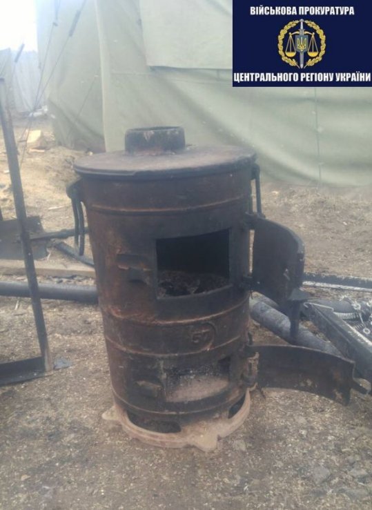 На Чернігівщині горіло наметове містечко військової частини