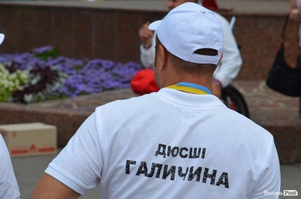 У Луцьку відбулися перегони на візках і хендбайках