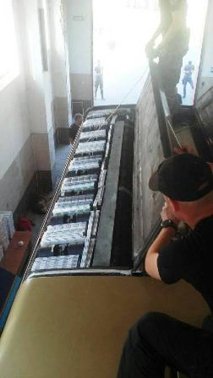 Водій автобуса хотів провезти через «Ягодин» 3 тисячі пачок цигарок. ФОТО