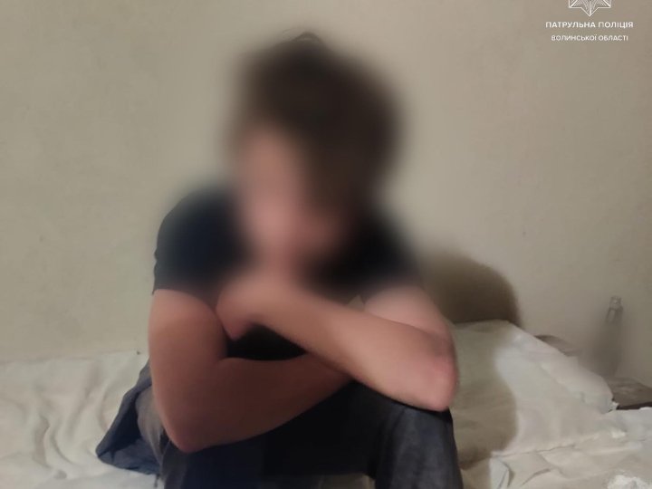 На Волині вночі в підвалі житлового будинку знайшли п'яного підлітка