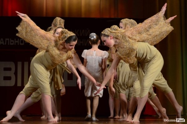 Влад Яма у Луцьку вибирав найкращого танцюриста. ФОТО