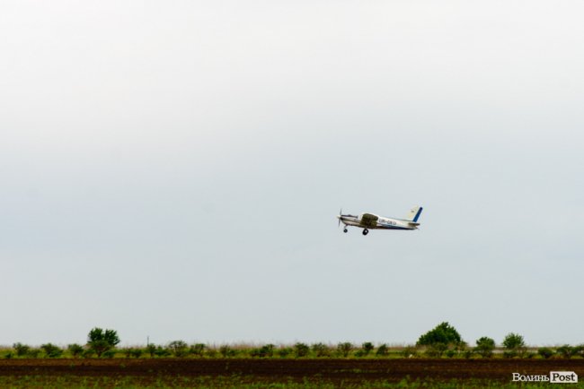 Сотні машин, несподіванки від Novellina і неймовірні емоції: автоконцерт БЕZ ОБМЕЖЕНЬ відгримів під Луцьком. ФОТОРЕПОРТАЖ