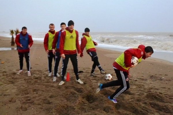 «Волинь» в Туреччині: тренування за будь-якої погоди. ФОТО