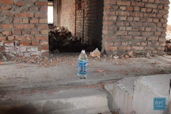 Недобудовані будівлі у Нововолинську стали прихистком наркозалежних. ФОТО