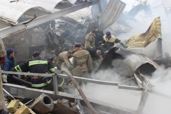 Моторошні фото з вибуху автозаправки на Київщині. ФОТО