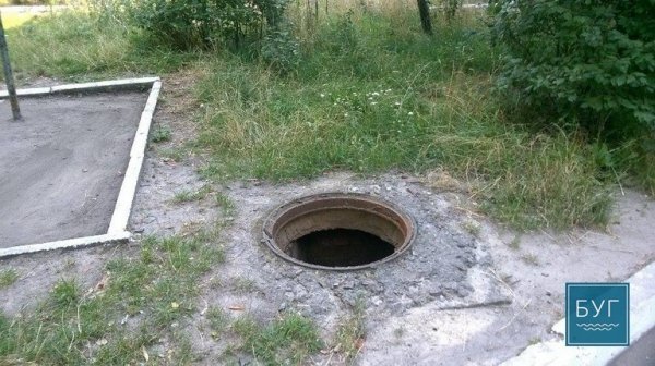 На Волині викрадають каналізаційні люки. ФОТО
