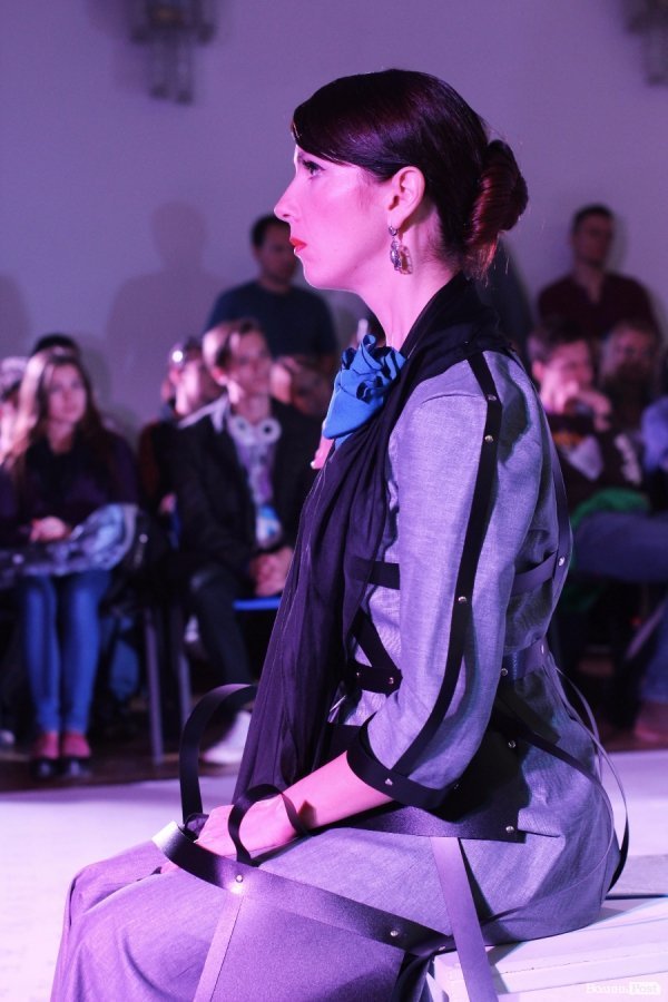 «Мандрівний вішак» у Луцьку епатував, дивував та змушував задуматись. ФОТО