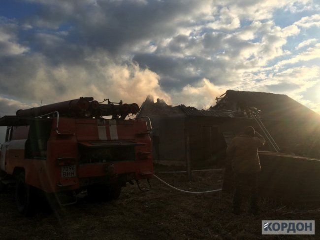 У селі на Волині вогонь знищив господарську будівлю. ФОТО