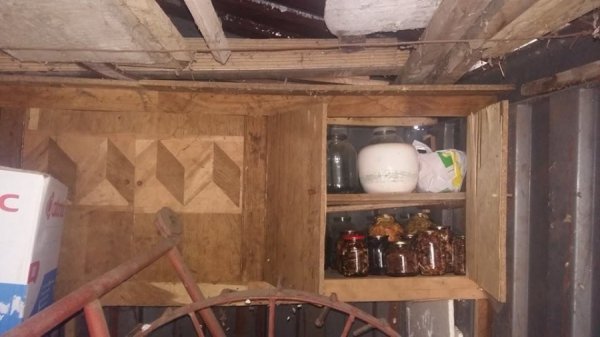 У центрі Луцька демонтували гаражі. ФОТО