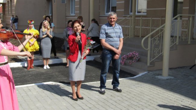 Перша трійня на Волині: виписку з пологового перетворили на шоу