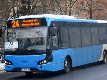 На вулиці Луцька виїхав автобус з Фінляндії . ФОТО