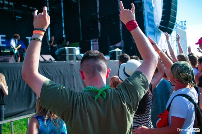 «Шикидим», лірика і вибуховий «O.Torvald»: перший день «Бандерштату». ФОТО