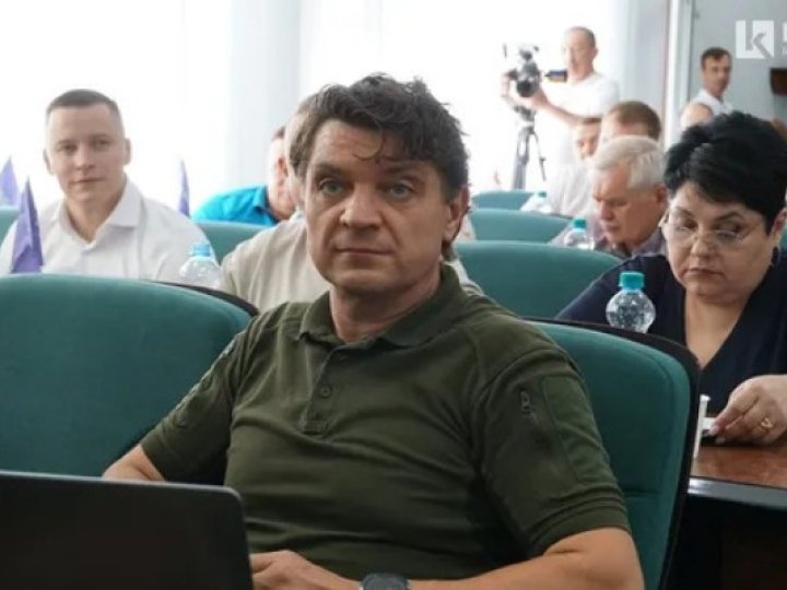 Суд арештував 140 тисяч доларів і коштовності депутата Луцькради Романа Бондарука у справі про корупцію