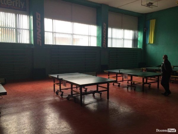 Зал для гри у настільний теніс у КДЮСШ №2