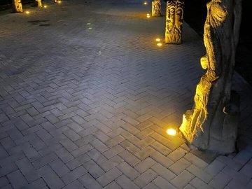 Ресторани, офіси, житлові комплекси: бруківка LeBruk для тих, хто вміє рахувати гроші*