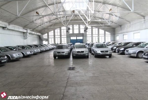 Кабмін показав автопарк, який піде з молотка. ФОТО. ВІДЕО