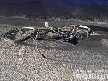 На Волині неповнолітній злодій на очах у власниці викрав велосипед 