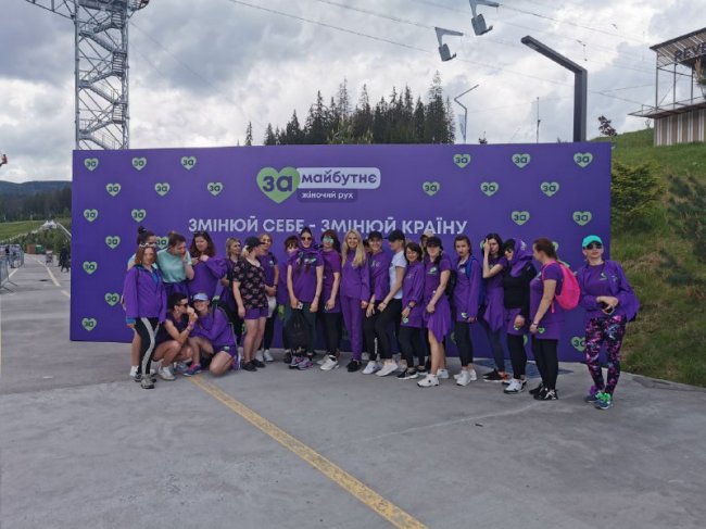 Найбільший в історії України Жіночий рух «За Майбутнє» зібрав десантниць на командно-тренувальні навчання