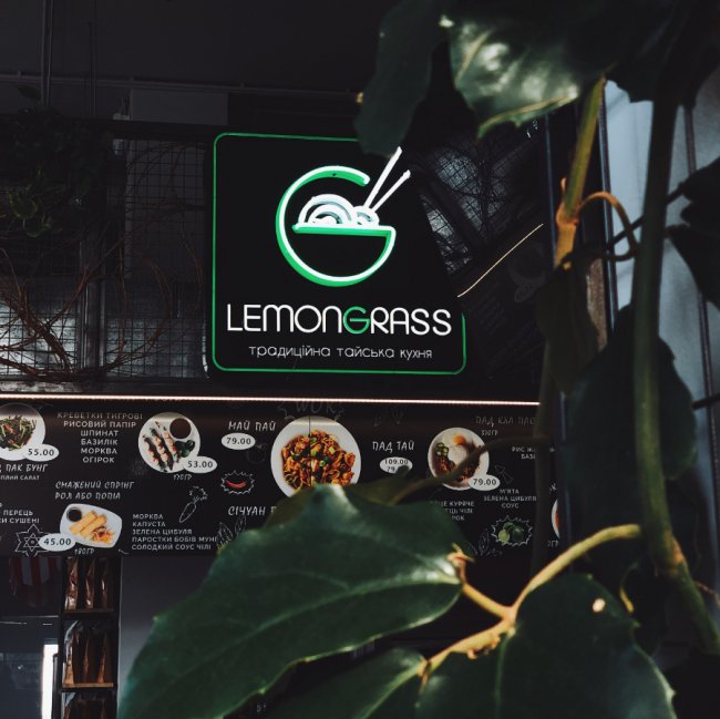 Який тепер фудкорт «Променя» і коли відкриють терасу. ФОТО* 