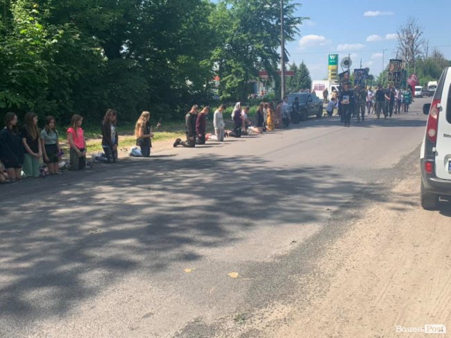 Маленька донечка більше не побачить тата: на Волині попрощалися із 19-річним Героєм Романом Романюком