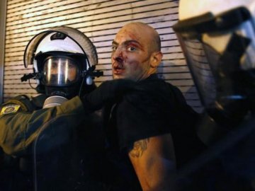 Кривавий протест у Греції. ФОТО
