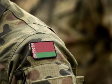 Експерт пояснив, навіщо в Білорусі вирішили призвати офіцерів запасу