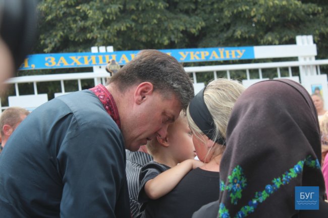 Загиблого на Сході волинянина провели в останню путь. ФОТО