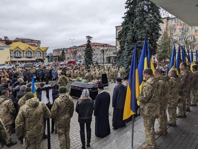 На Волині провели в останню путь Героя Дмитра Павліковського