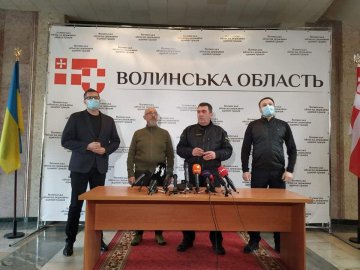 Міністр оборони у Луцьку пригрозив серйозною карою за допомогу незаконним мігрантам на кордоні