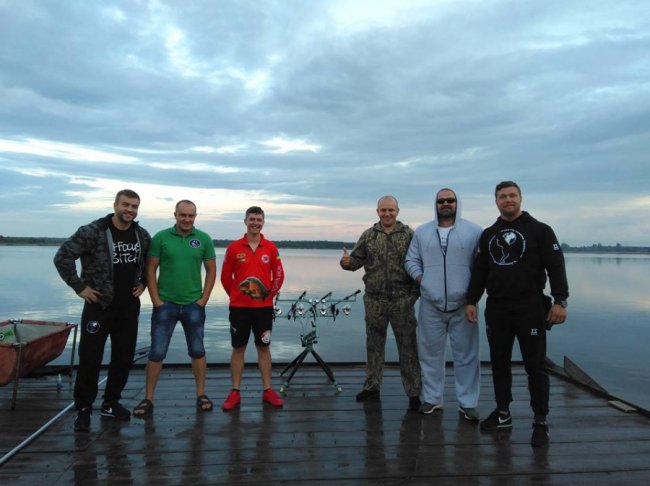 Як Вірастюк ловив рибу на волинському озері. ФОТО