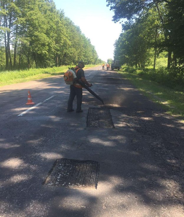 Відомо, на якому етапі ремонтні роботи волинських доріг. ФОТО