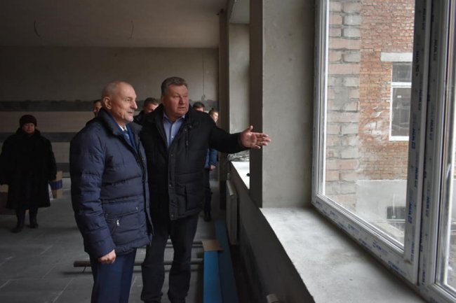 Оптимізм та посмішки осівчан кращі за будь-які слова, – Савченко про добудову школи у селі на Волині