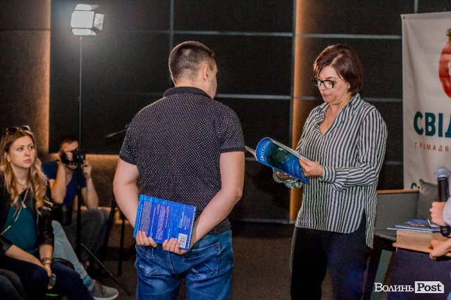 Лекція Олени Палагути зібрала аншлаг у луцькому «Промені»