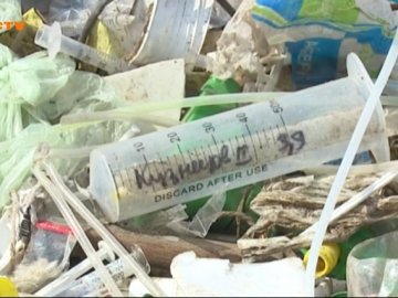 Відходи з медзакладів, які лікують хворих на Covid-19, знайшли на полігоні під Києвом