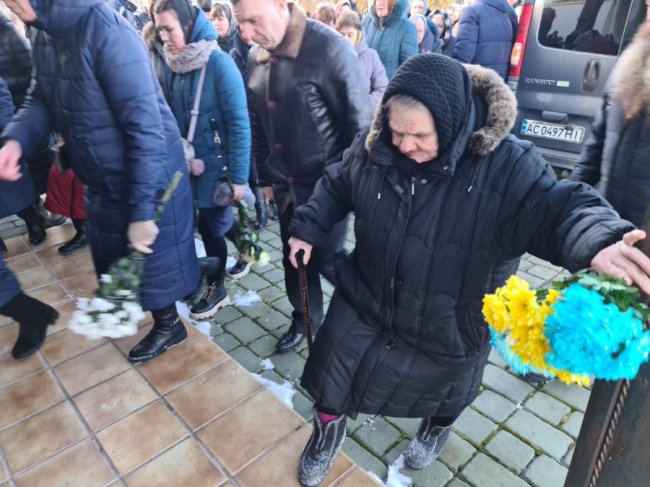 У громаді біля Луцька попрощалися з Героєм Миколою Матвієнком