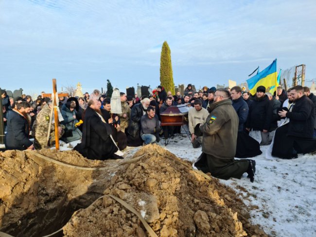 У громаді біля Луцька попрощалися з Героєм Миколою Матвієнком