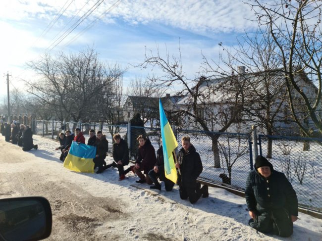 У громаді біля Луцька попрощалися з Героєм Миколою Матвієнком