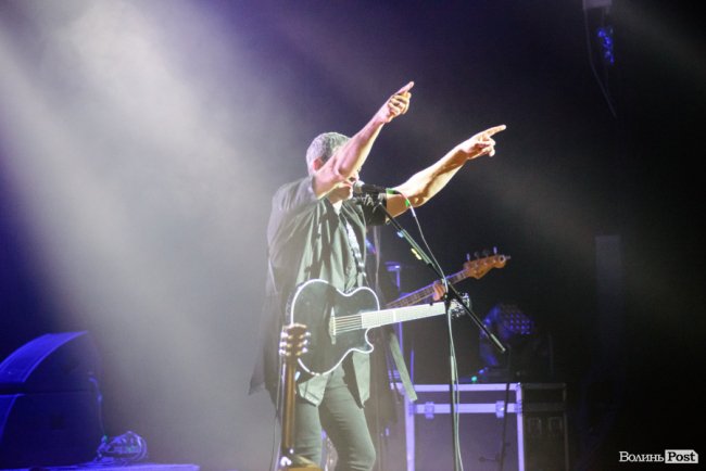 У Луцьку з новим альбомом виступив Арсен Мірзоян. ФОТО
