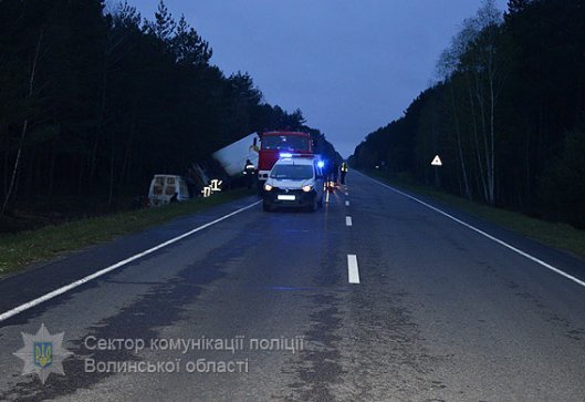 Жахлива аварія на Волині: 2 загиблих, 1 госпіталізований