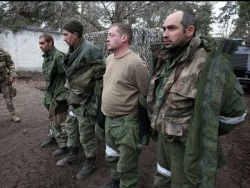 Україна організовує табори для російських військовополонених
